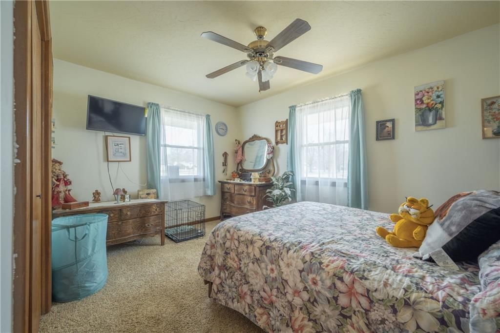 413 N Logan Street — photo 14