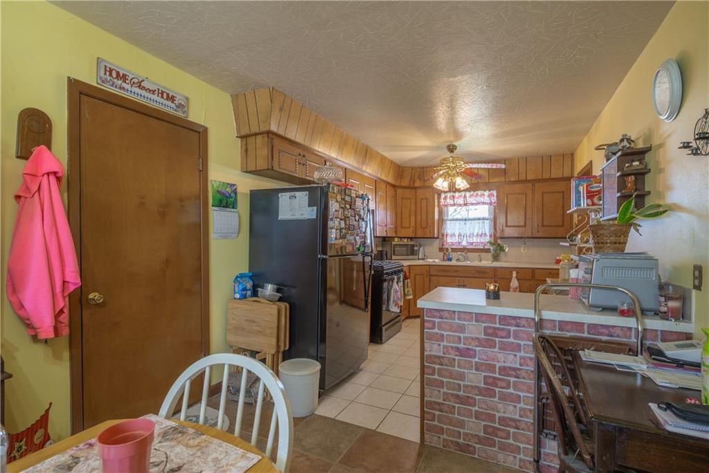 413 N Logan Street — photo 6