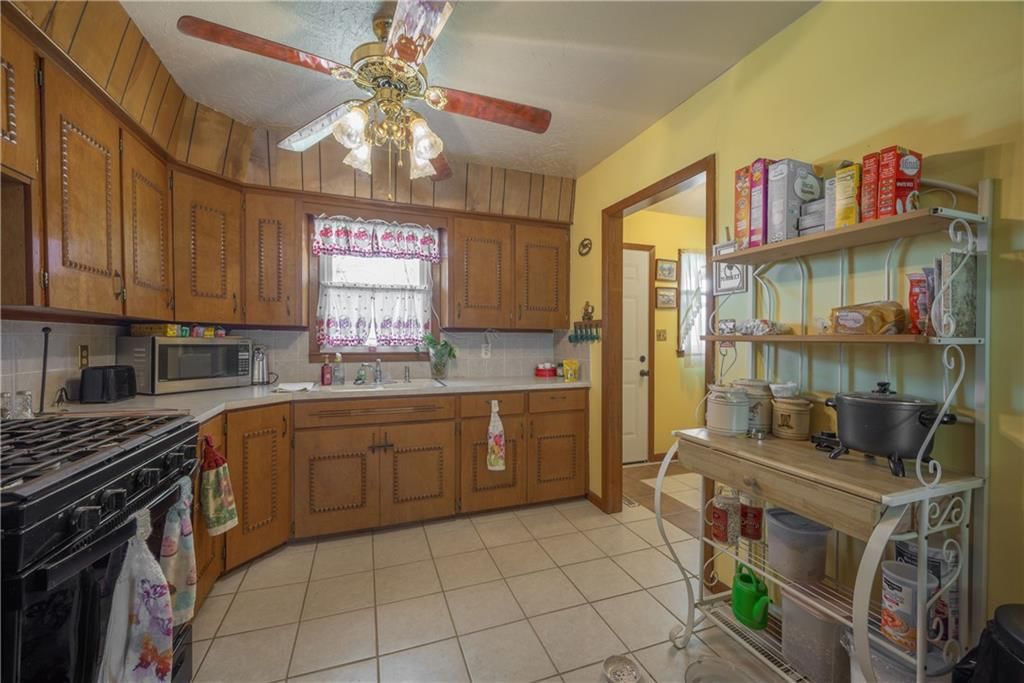 413 N Logan Street — photo 8