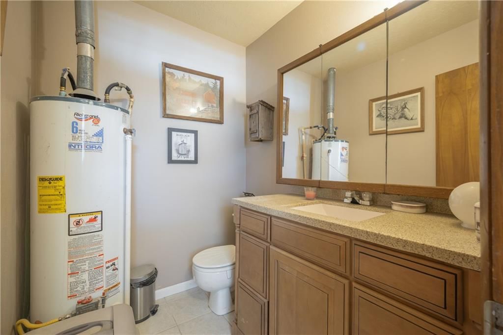 413 N Logan Street — photo 10