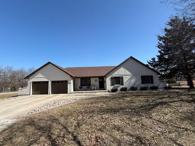 7305 S Morris Road — photo 2