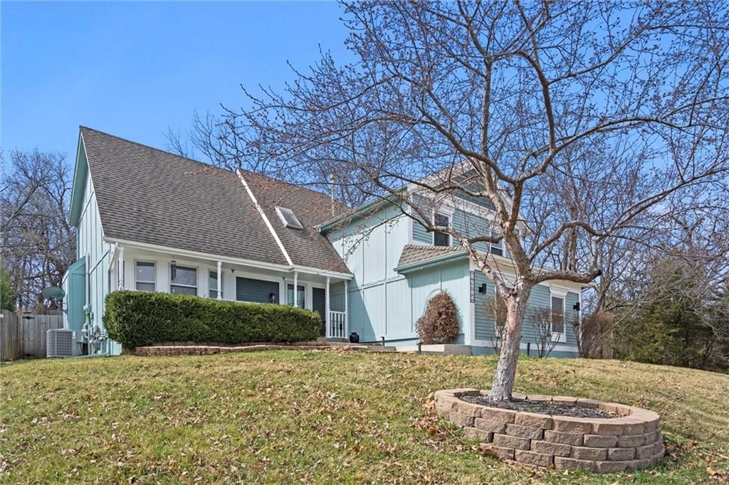 17615 W 113th Terrace — photo 36