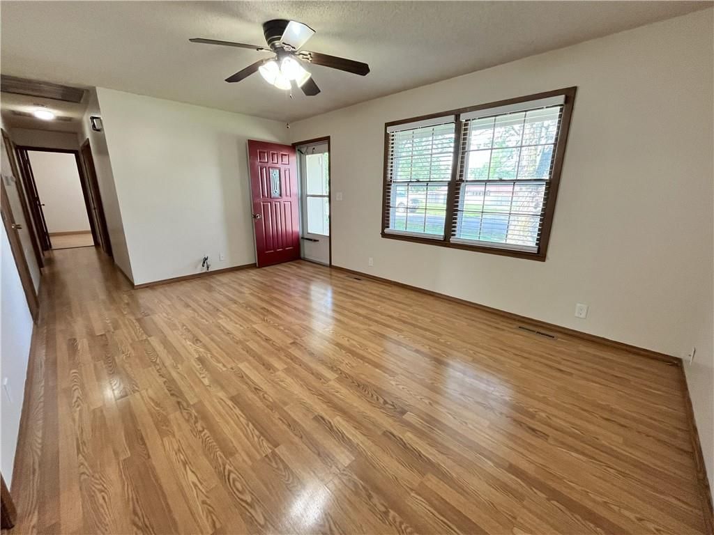 1813 Richards Road — photo 14
