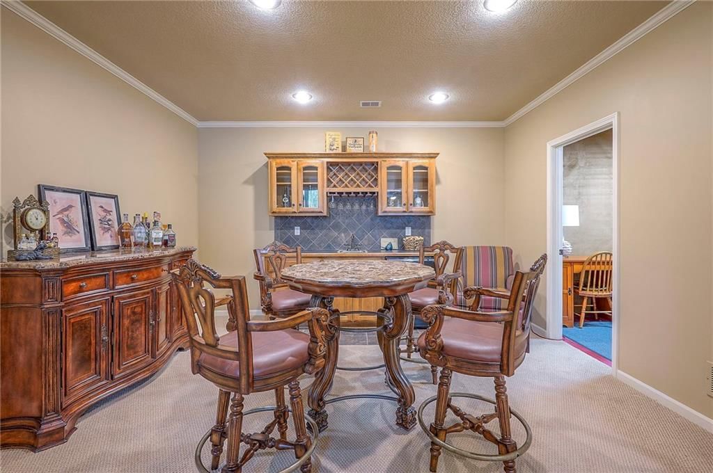 9915 Woodstock Street — photo 31