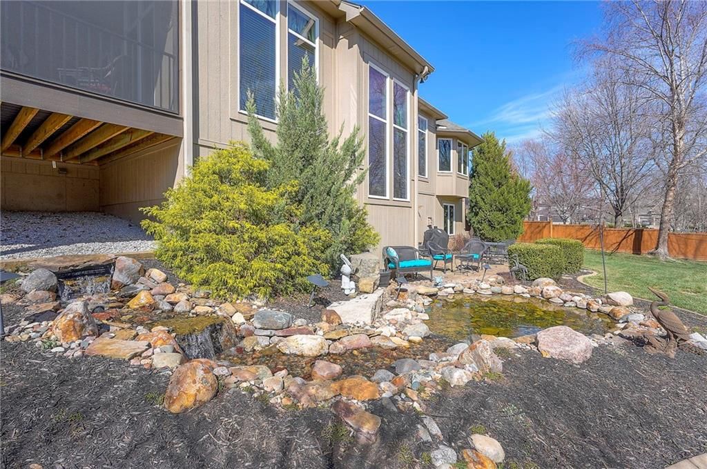 9915 Woodstock Street — photo 42