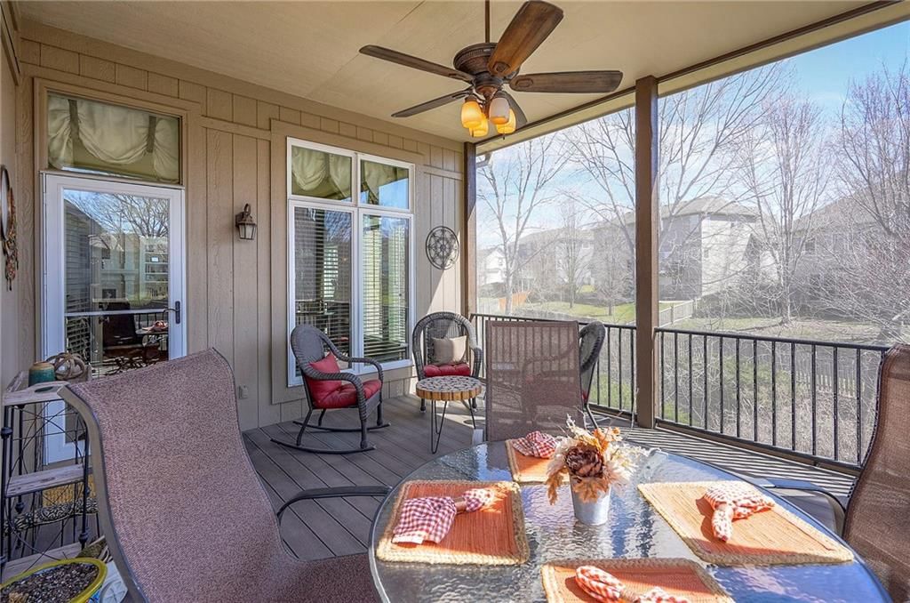 9915 Woodstock Street — photo 45