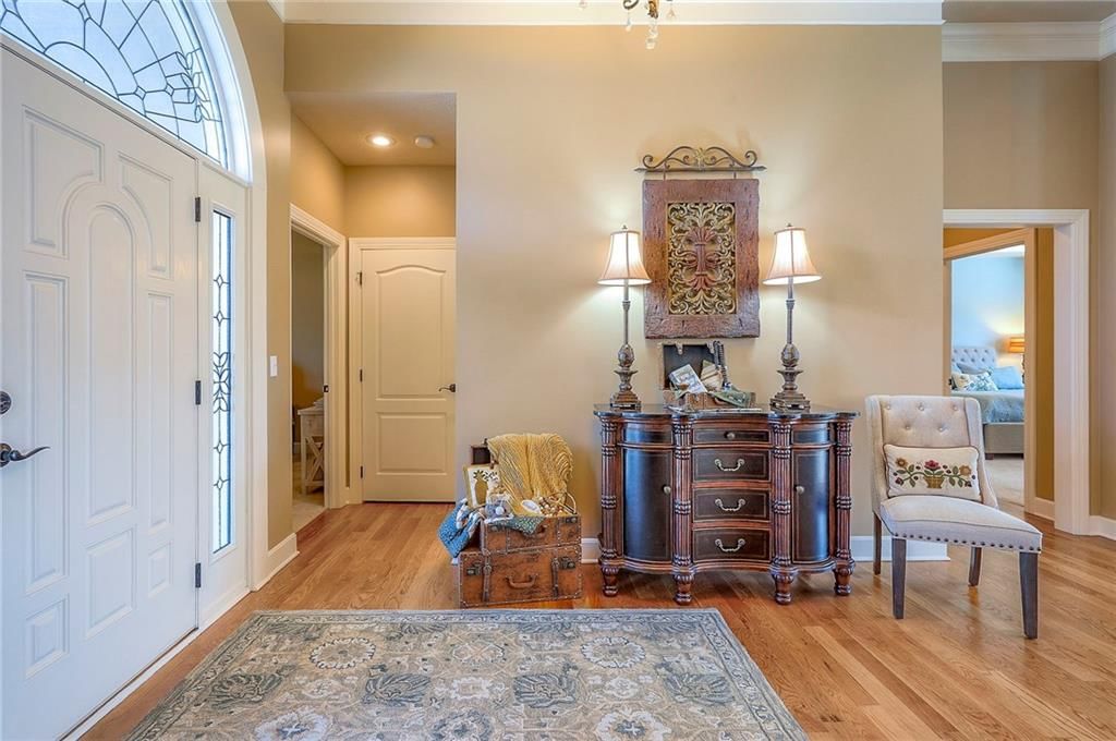 9915 Woodstock Street — photo 6