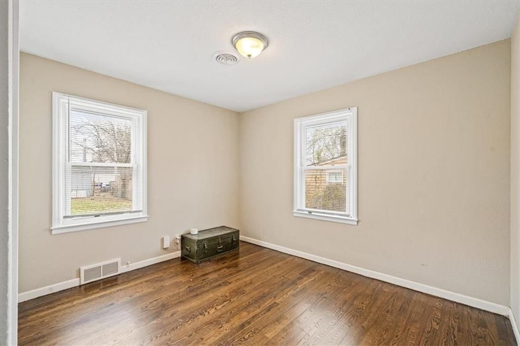 308 S Ridgeview Road — photo 14