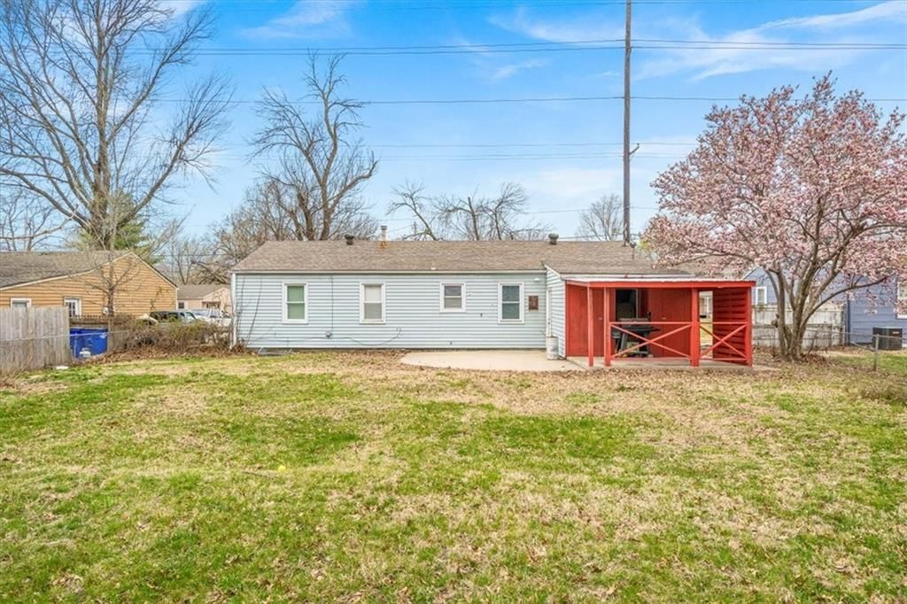 308 S Ridgeview Road — photo 17