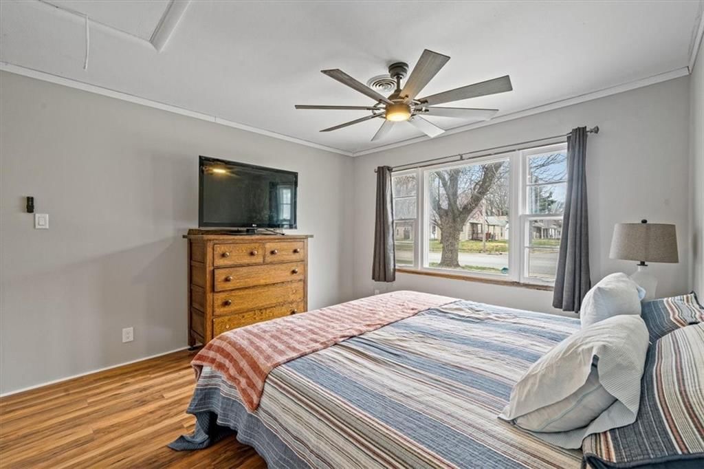 308 S Ridgeview Road — photo 9