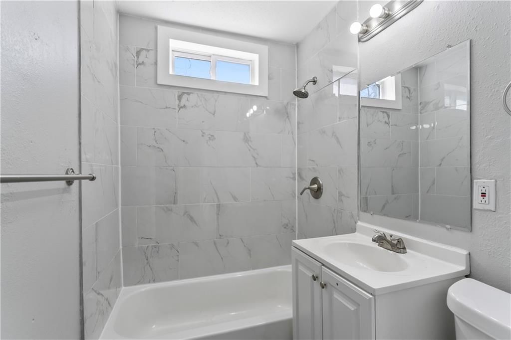 8511 E 47th Terrace — photo 11