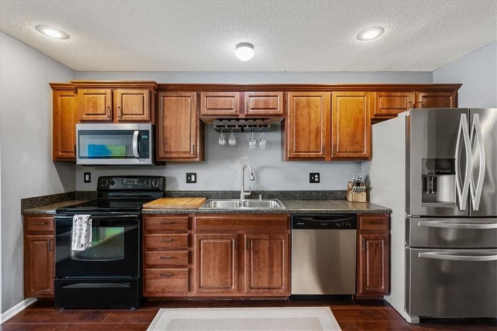 2223 SW SUNCATCHER Road — photo 3