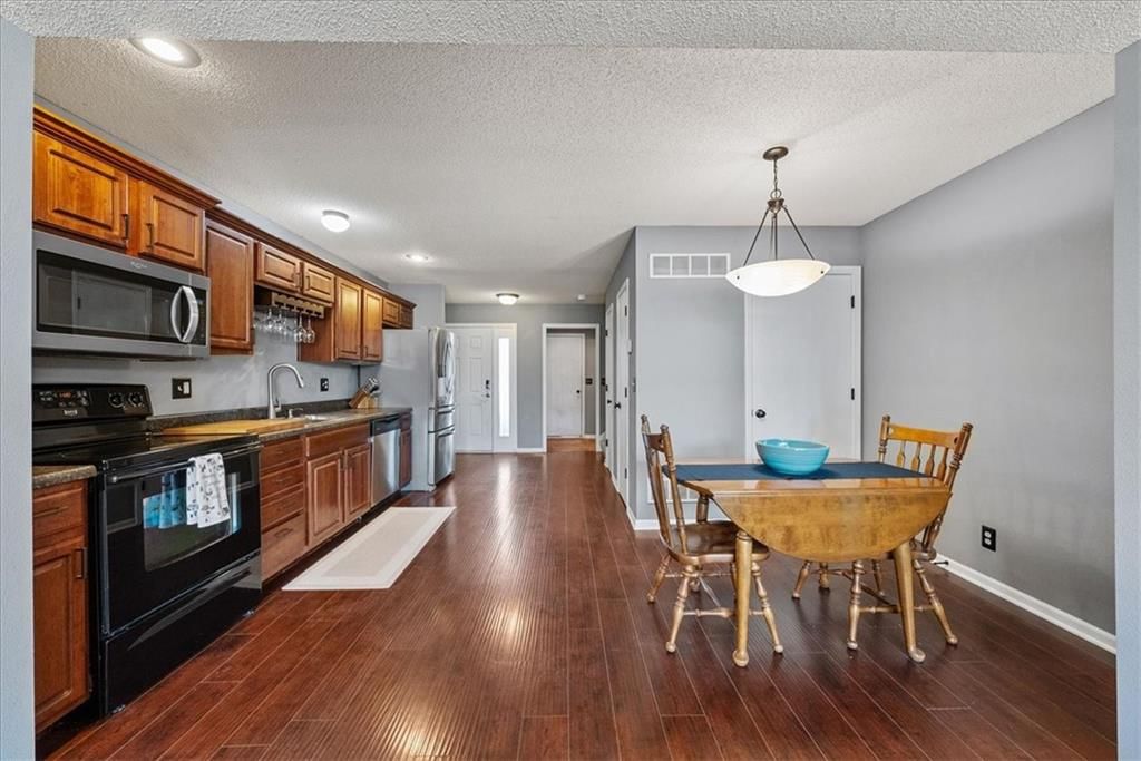 2223 SW SUNCATCHER Road — photo 5