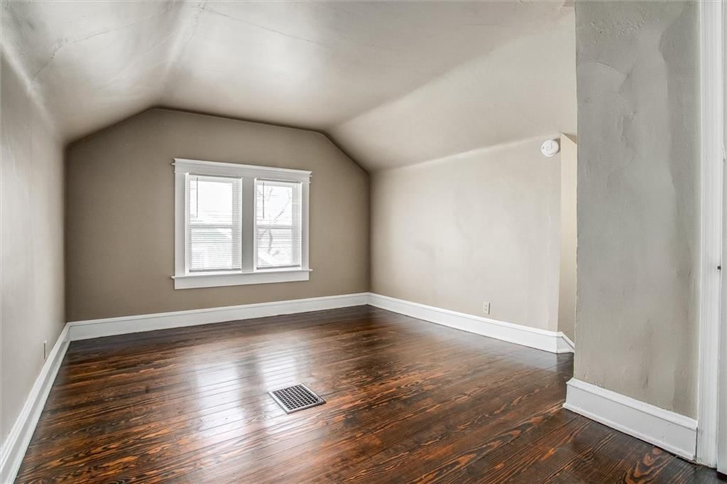 1717 S Crescent Street — photo 21