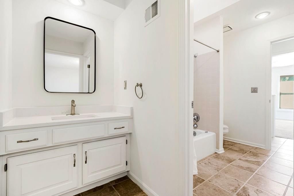 4417 NW Wildwood Drive — photo 27