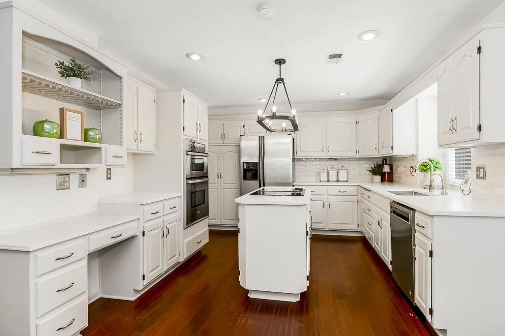 4417 NW Wildwood Drive — photo 8