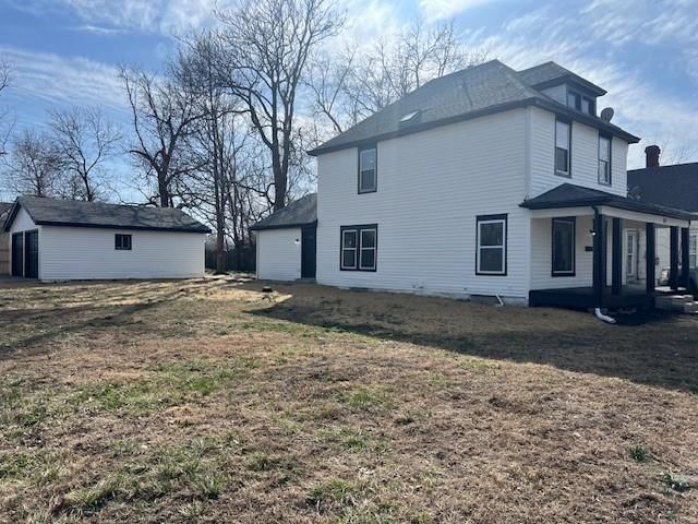 211 E Short Avenue — photo 2