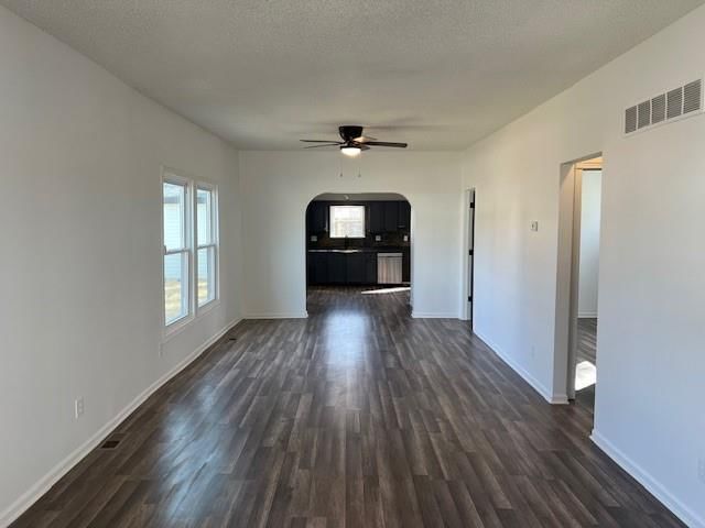211 E Short Avenue — photo 12