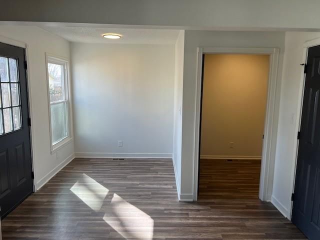 211 E Short Avenue — photo 17