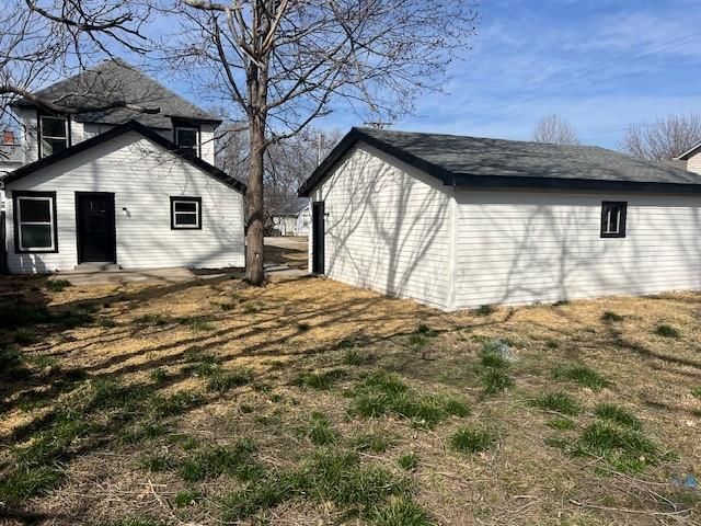 211 E Short Avenue — photo 7