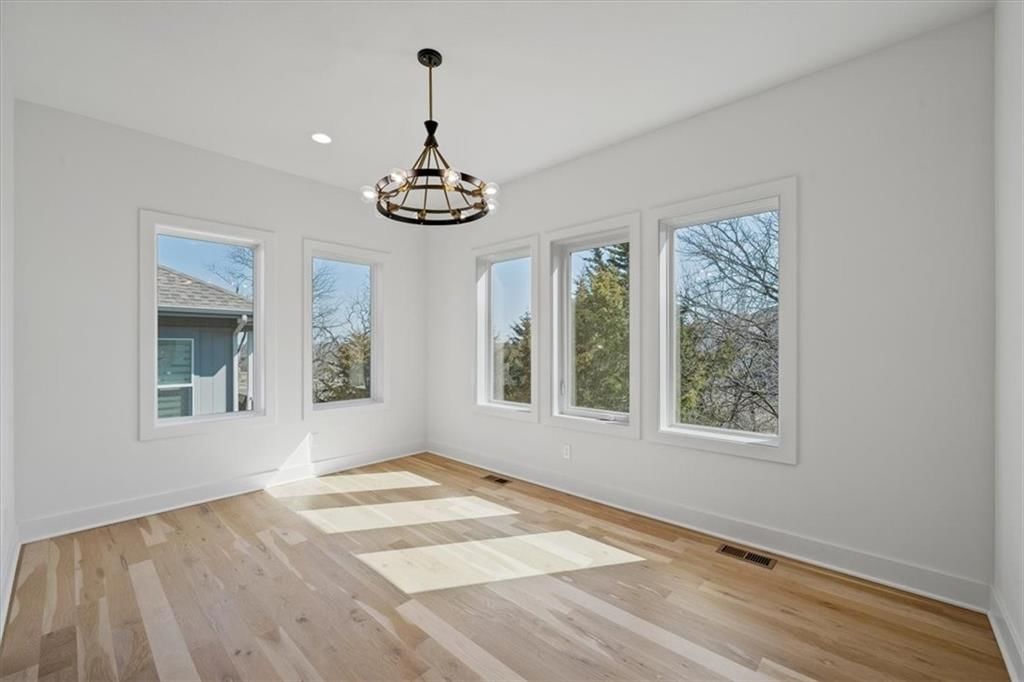 22691 W 87th Street — photo 11
