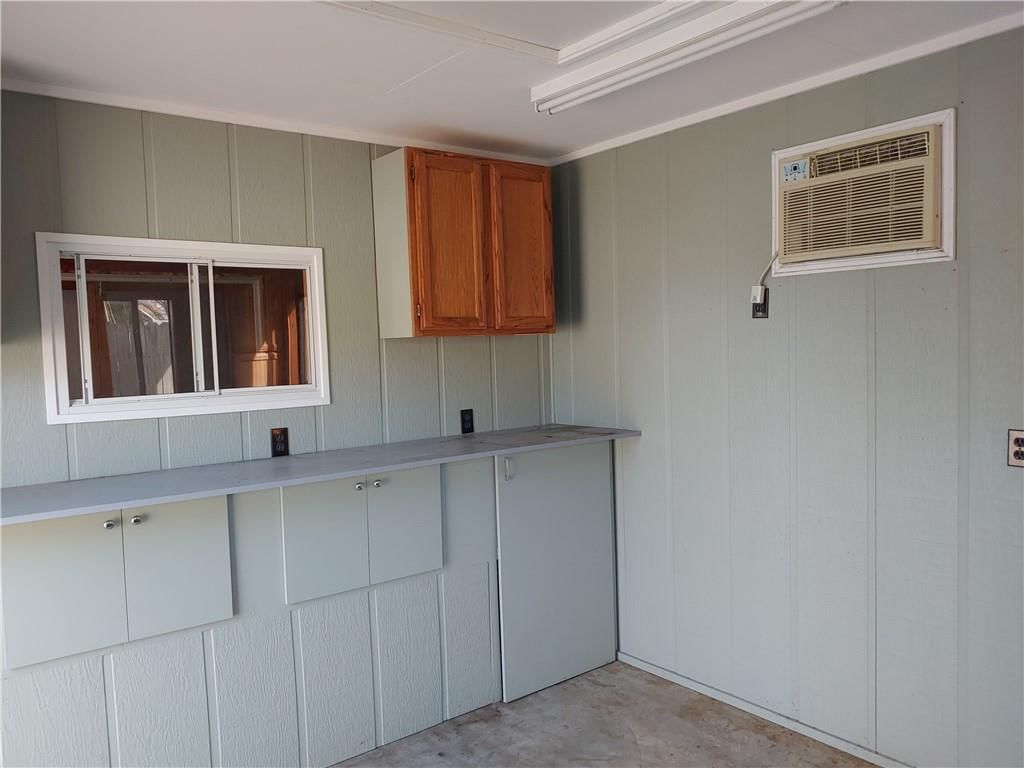 301 Winwood Street — photo 12