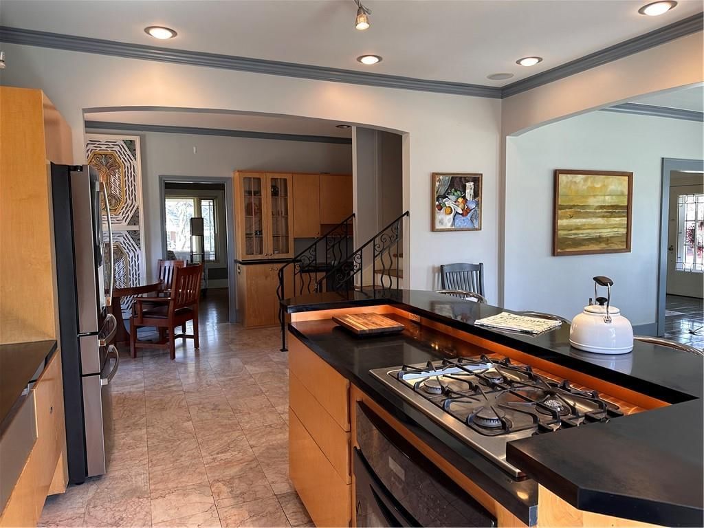 301 Winwood Street — photo 16