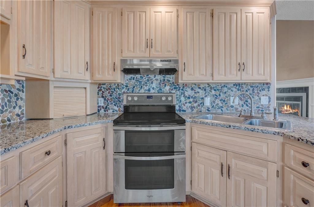1700 E Timber Ridge Drive — photo 30