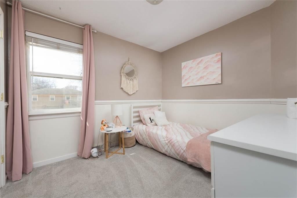 305 SW Blarney Court — photo 18