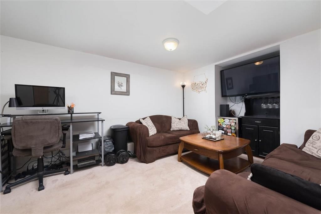 305 SW Blarney Court — photo 21