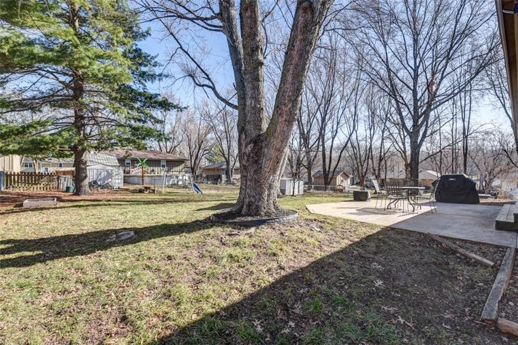 305 SW Blarney Court — photo 31