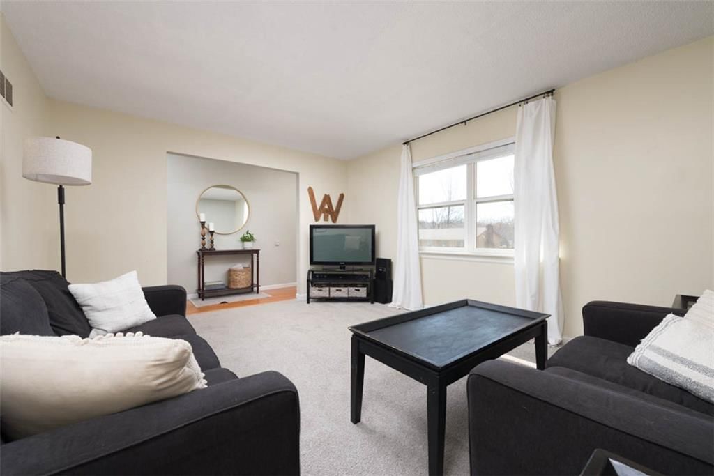 305 SW Blarney Court — photo 6
