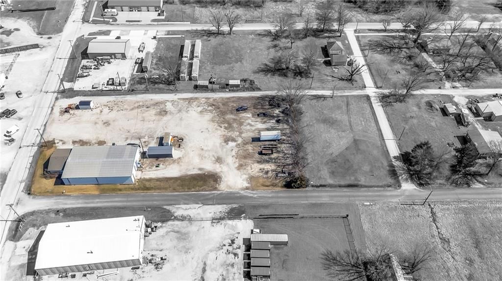 316 W Wilson Street — photo 14