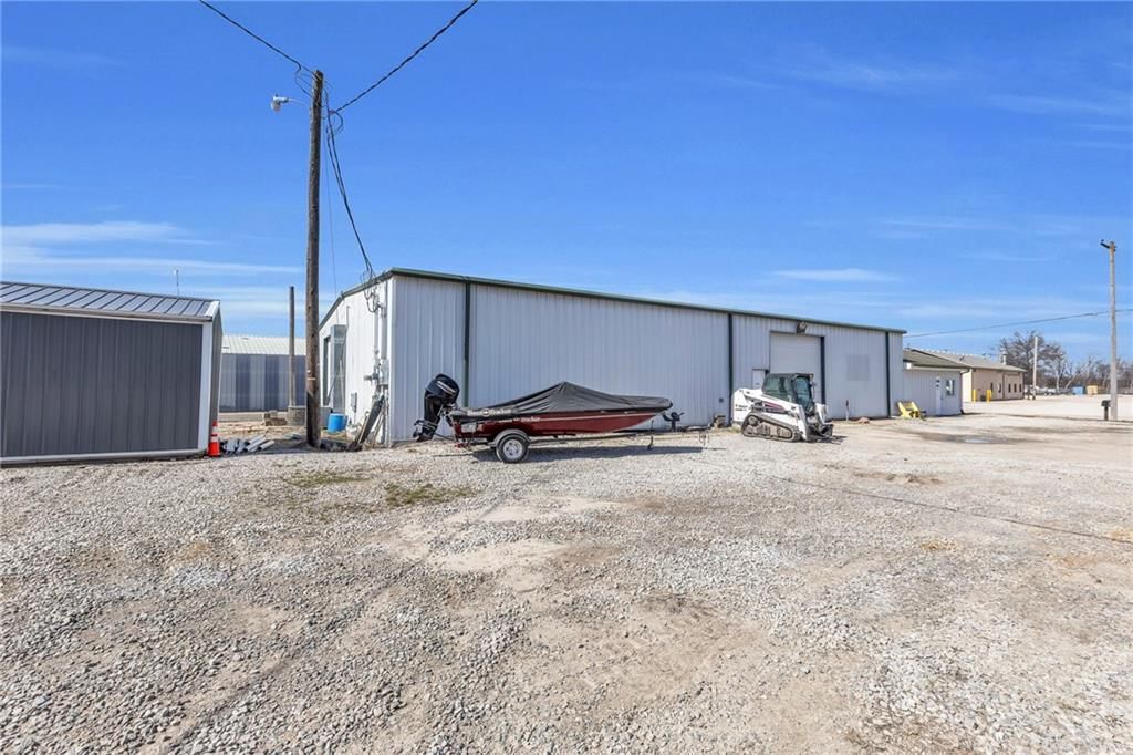 316 W Wilson Street — photo 30