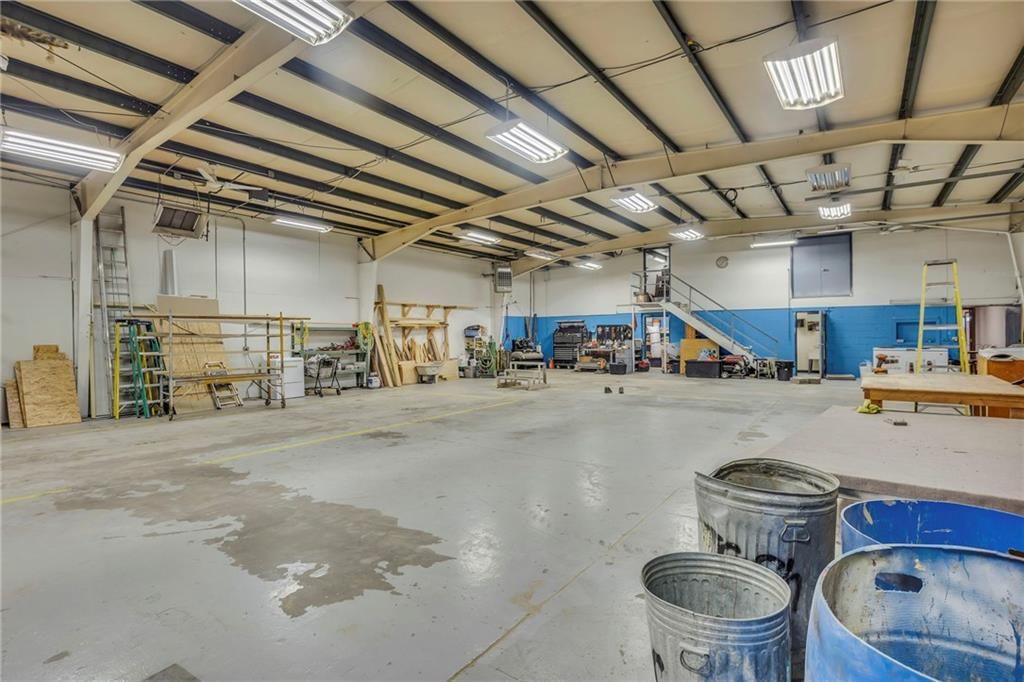 316 W Wilson Street — photo 35