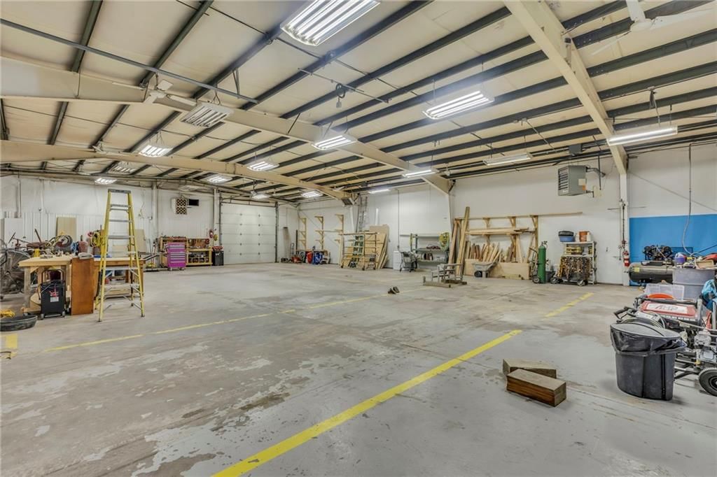 316 W Wilson Street — photo 38