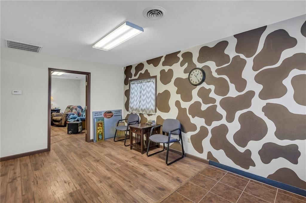 316 W Wilson Street — photo 51