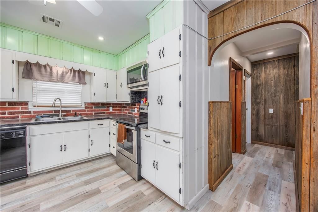 302 S 7th Street — photo 10