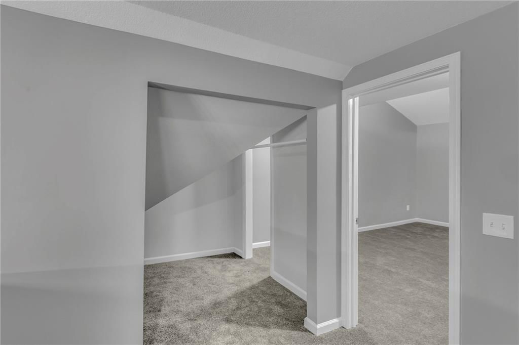 925 E South Avenue — photo 24
