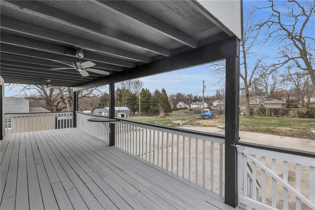 925 E South Avenue — photo 45