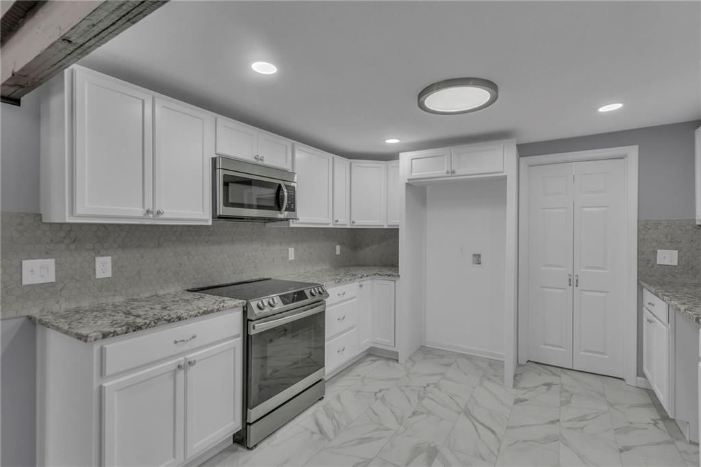 925 E South Avenue — photo 7