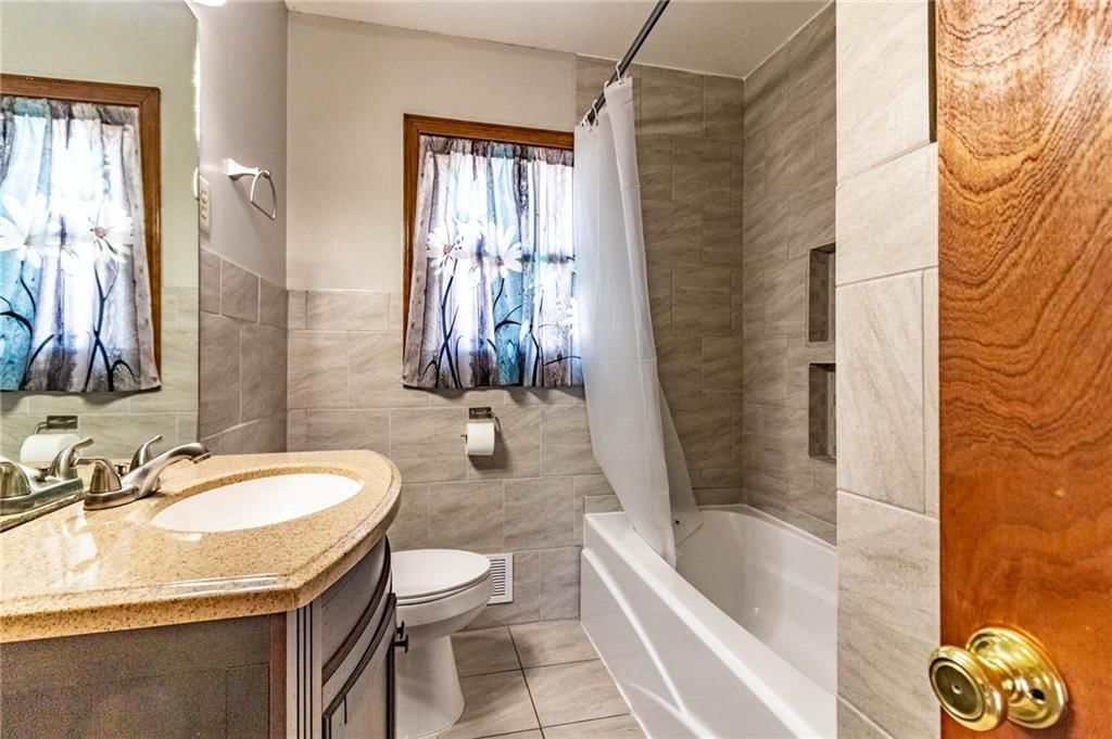 508 Christopher Street — photo 23