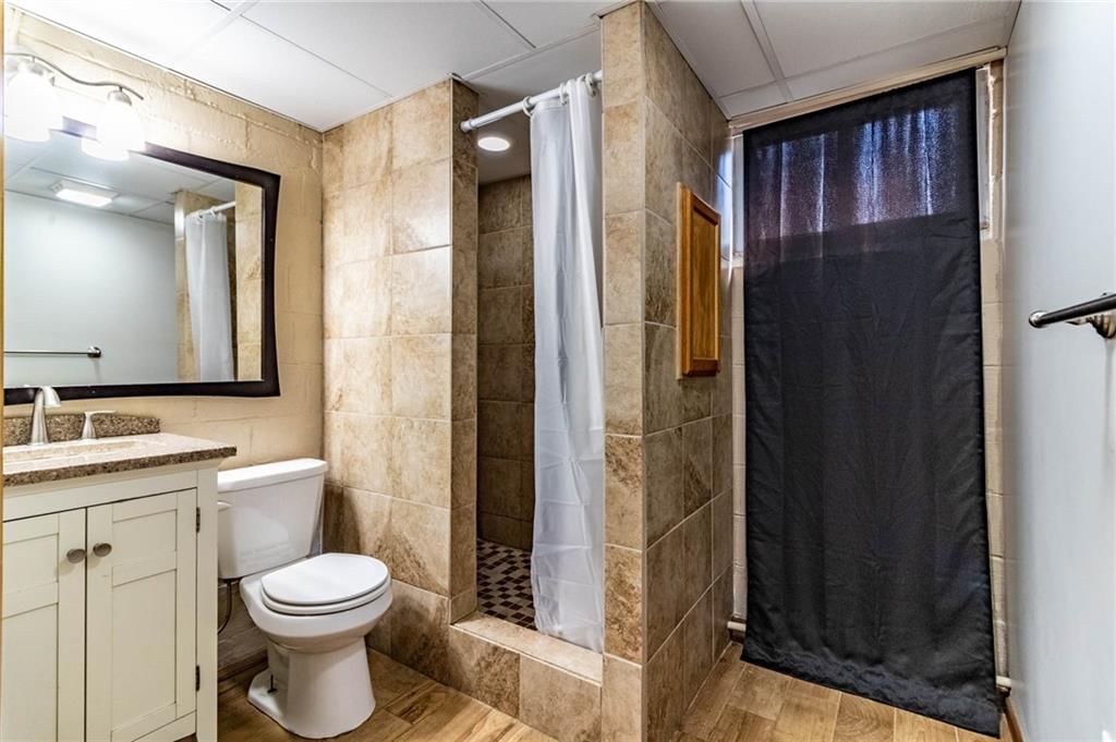 508 Christopher Street — photo 31