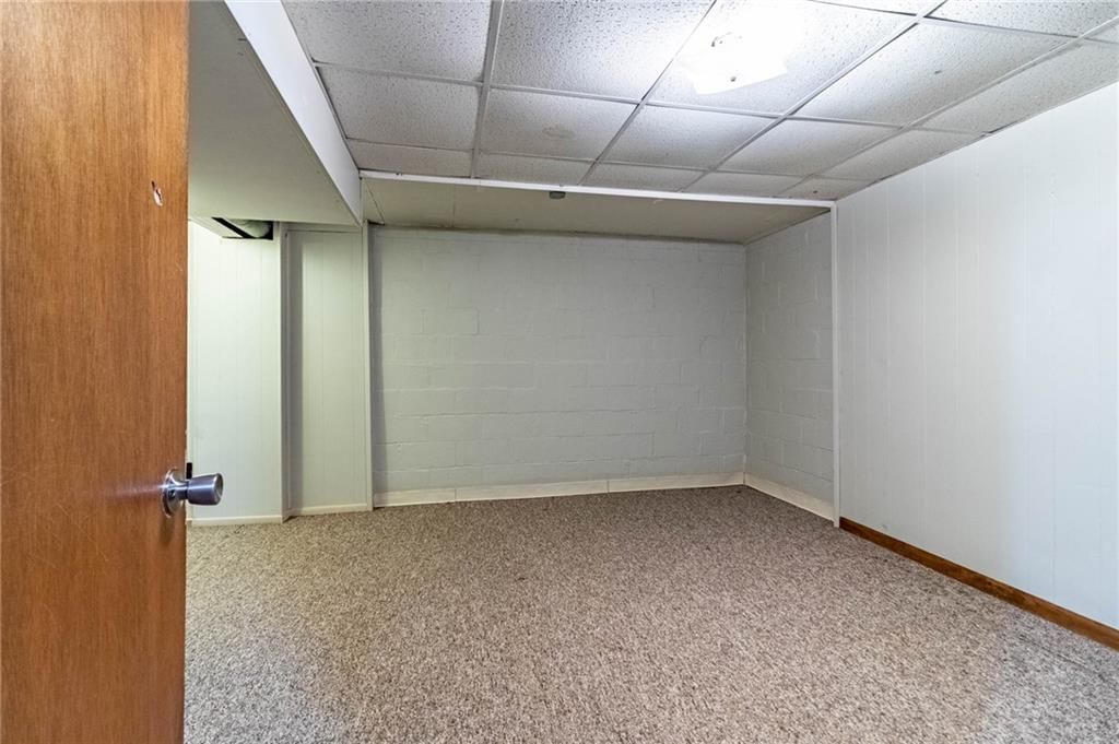 508 Christopher Street — photo 34