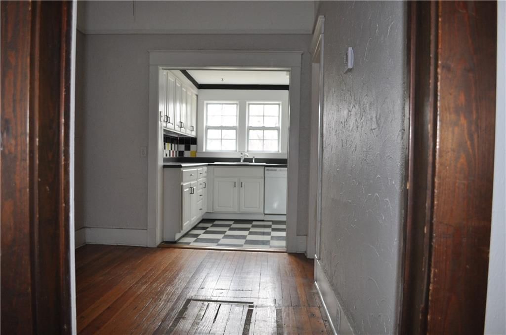2615 W 47 Terrace — photo 8