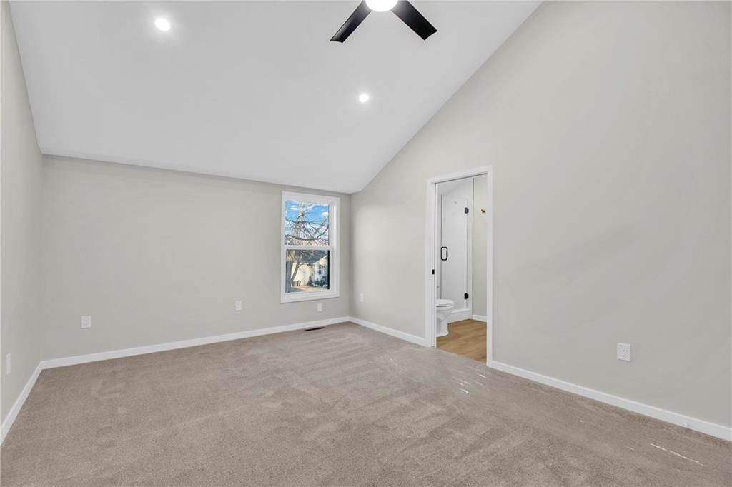 828 NE Bristol Drive — photo 22