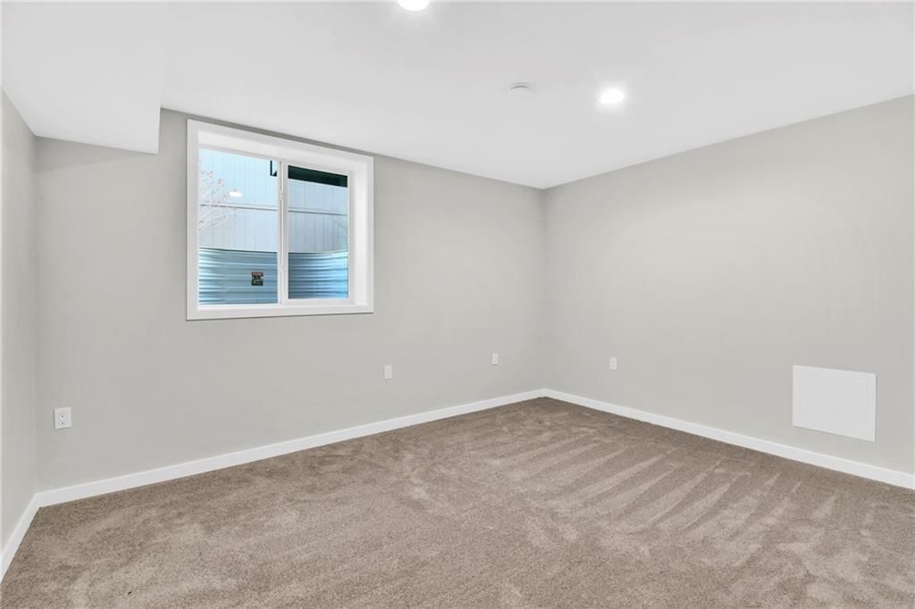 828 NE Bristol Drive — photo 30