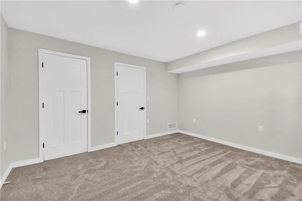 828 NE Bristol Drive — photo 31