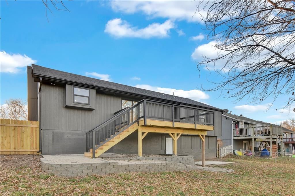 828 NE Bristol Drive — photo 36