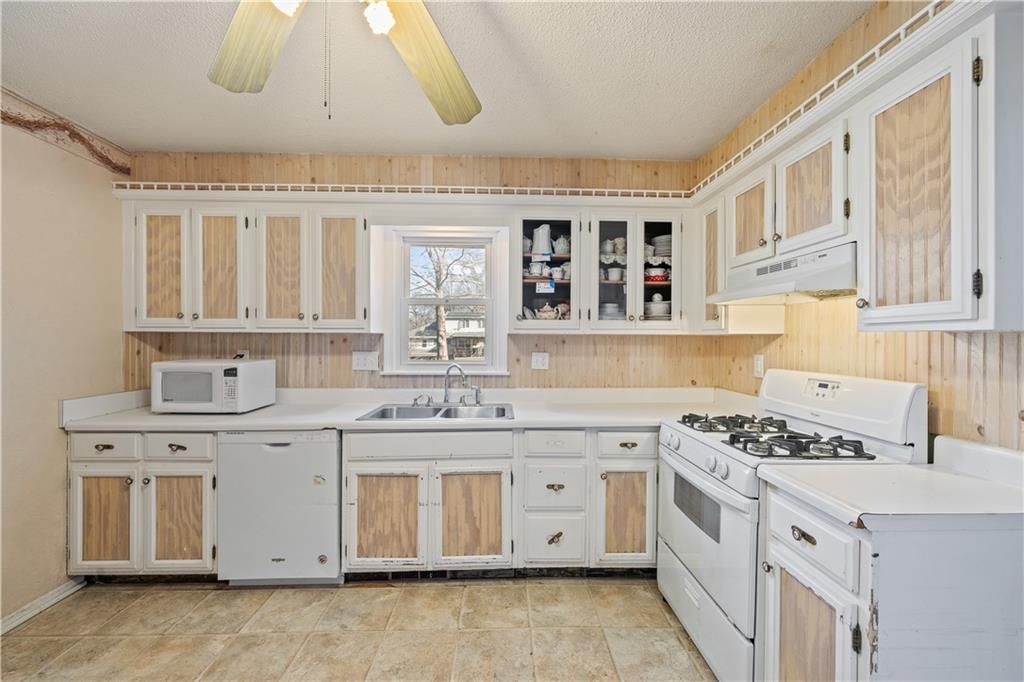 2616 NW 85th Terrace — photo 9